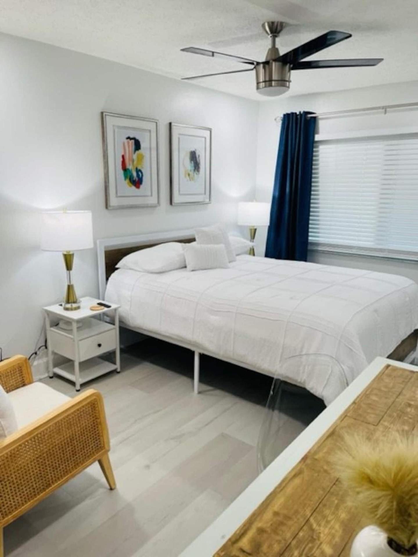 Walk Everywhere! 1-Bedroom Gem In Downtown Hub Нью-Порт-Ричи Экстерьер фото
